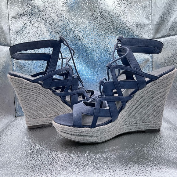 G by GUESS Dusty Blue Wedges - Picture 4 of 6